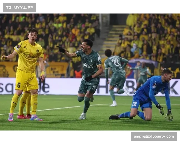 多特高位压迫失效解析：拜仁精准长传破解三后卫边路空当